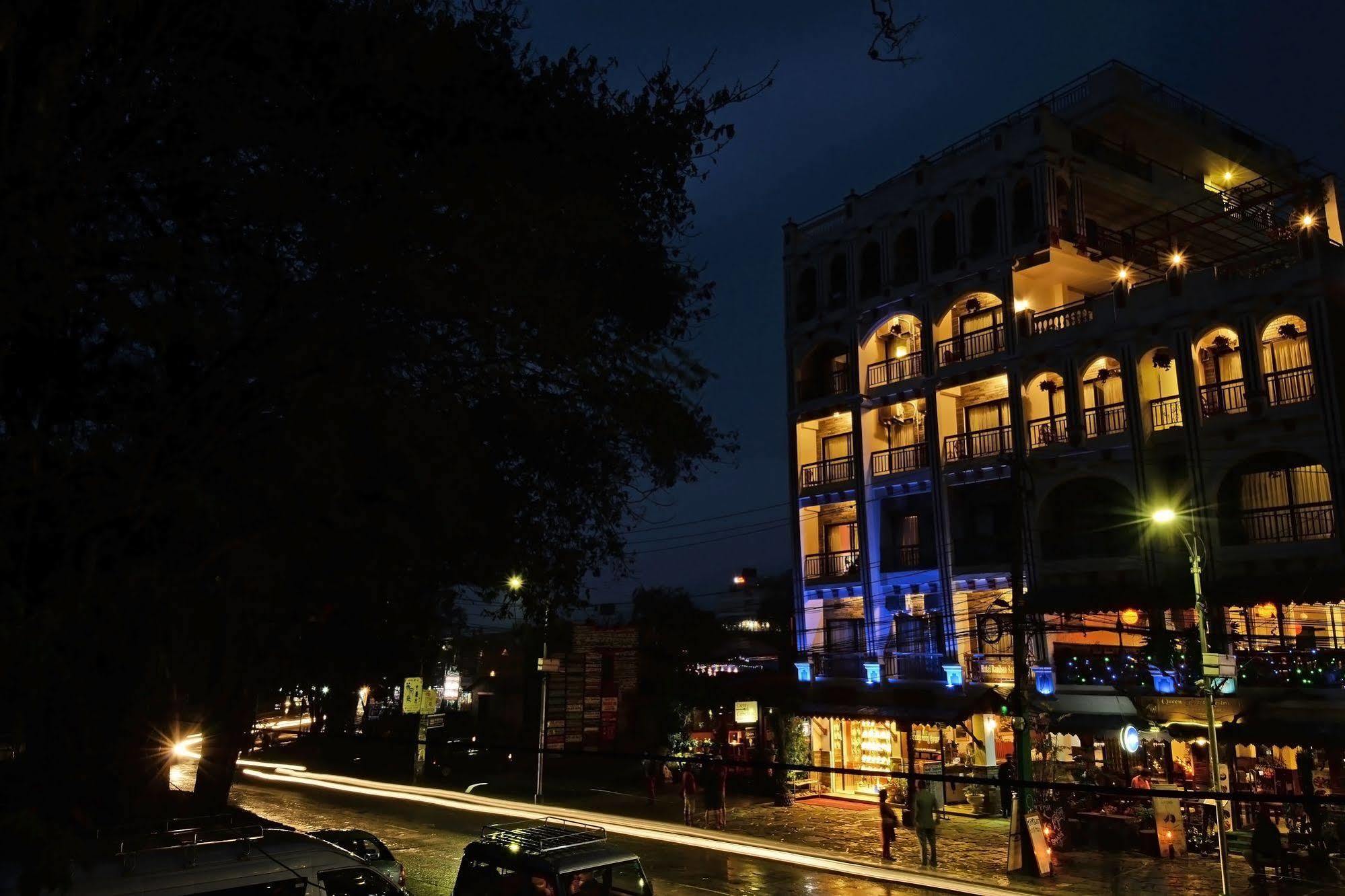 Hotel Raniban Arcade Покхара Екстер'єр фото